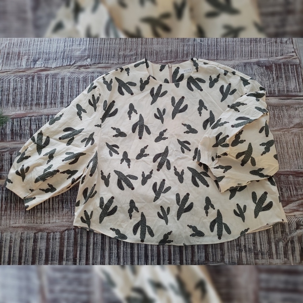 Cactus print top 🌵🌵🌵